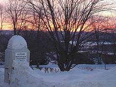 Lever de soleil / Sunrise -  Endroit :  Abbaye de St-Benoit-du-lac au Québec  - 7 février 2009