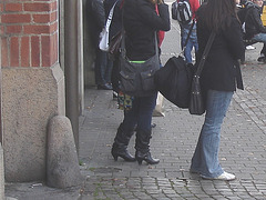 Readhead Swedish Teenager in buckled high-heeled Boots /  Ado Suédoise en bottes sexy -   Helsingborg / Suède- Sweden-  23 octobre 2008.-  With turn off  shoes girl