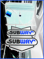 Enseigne de Subway sur la rue principale /  Main street Subway sign -  Dans ma ville /  Hometown - April 5th 2009 - Effet de négatif