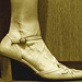 Une fille / A girl -  Cadeau talons hauts d'une amie Ipernity  /  High heels gift from an Ipernity friend  - Sepia