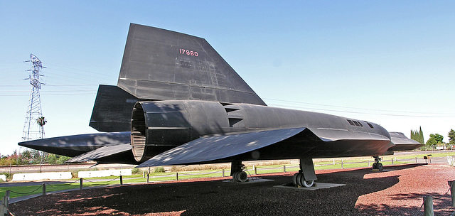 Lockheed SR-71A Blackbird (8331)