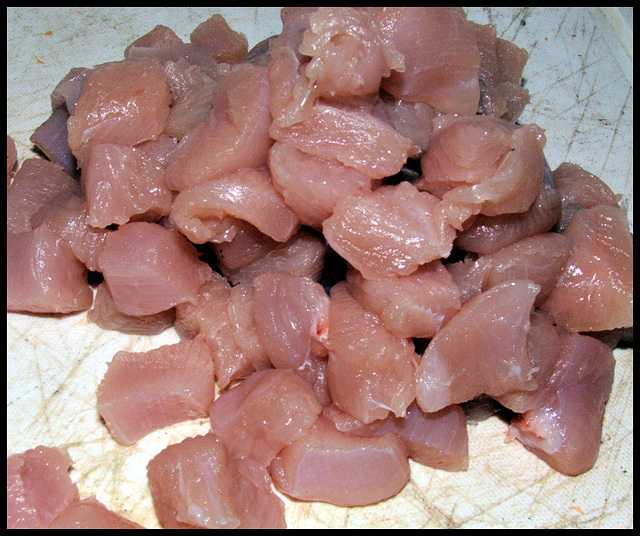 Hühnerbrust, gewürfelt / Chicken, parted Hühnerbrust, gewürfelt / Chicken, parted