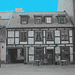 Olsons cafe -  Helsingborg / Suède - Sweden.   22 octobre 2008- B & W with blue sky / N & B et ciel bleu