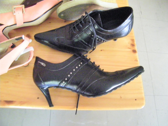 Valériane /  Sa collection de talons hauts - Her high heels collection