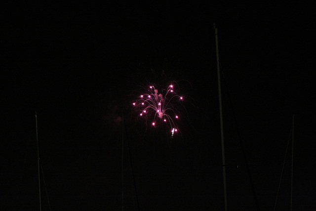 06.NCBF.Fireworks.Waterfront.SW.WDC.11April2009