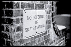 No Loitering Or Skateboarding