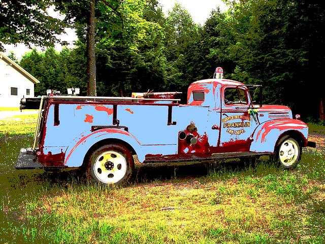 Ancien camion de pompiers de Franklin  / Franklin former red fire truck - Blue fire emergency !  Au feu bleu !
