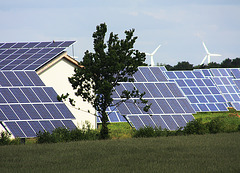 Landschaft  mit erneuerbaren Energiequellen