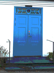 La porte bleu du Viking à la barbe bleue....Blue door house -  Båstad.  Suède - Sweden.  21-10-08 - Postérisée