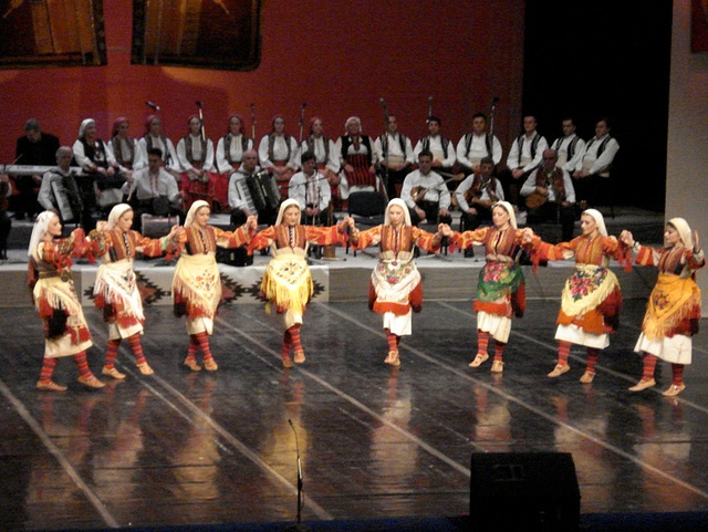 Tanec folk ensemble Macedonia Tanec folk ensemble Macedonia