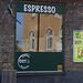 Espresso window area - Zone de la fenêtre expressive -  Båstad  /  Suède - Sweden.   25 octobre 2008-  Espresso réflectif / Reflective espresso