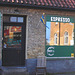 Espresso window area - Zone de la fenêtre expressive -  Båstad  /  Suède - Sweden.   25 octobre 2008-  Espresso réflectif