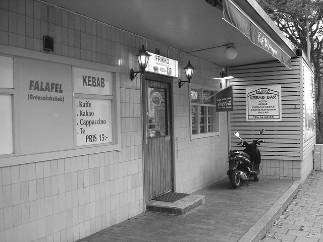 Frikko kebab bar  /  Helsingborg - Suède / Sweden.  22 octobre 2008 - N & B