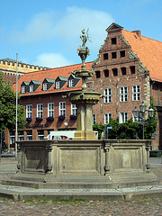 Lüneburg, Markt, Lunabrunnen