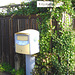 Boîte publique pour dépôt postal -  Postal street box - Båstad .  Suède - Sweden. 25-10-2008