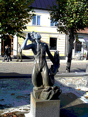 Sculpture érotique / Erotic sculpture -  Laholm / Sweden - Suède.  25 octobre 2008- Postérisation