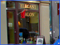Vitrine elegant Alon / Elegant Alon store window -    Copenhague.   20-10-2008