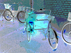Christiania bikes  /   Copenhague - Copenhagen.    26 octobre 2008 - Négatif postérisé
