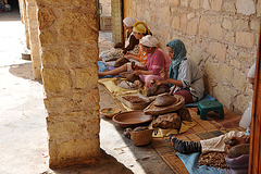 FABRICATION DE L'HUILE D'ARGAN