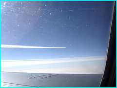 Overtaking jet / Jet sur la gauche -  Vol Bruxelles-Montréal.  29 oct 2008