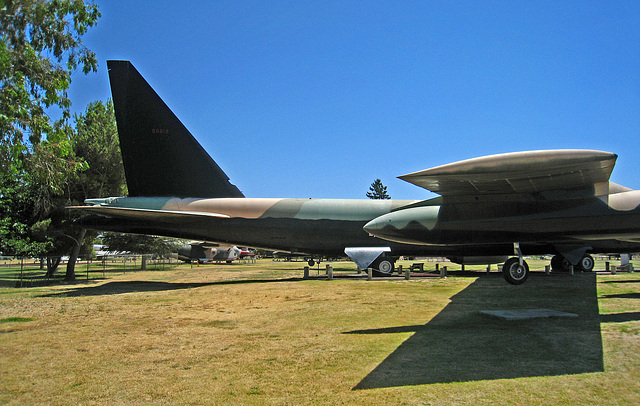 Boeing B-52D Stratofortress (3225)