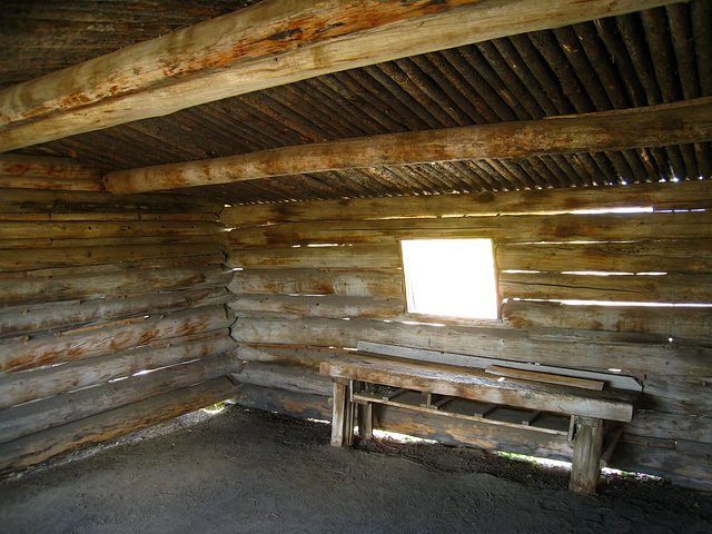 Cunningham Cabin Interior (3715)