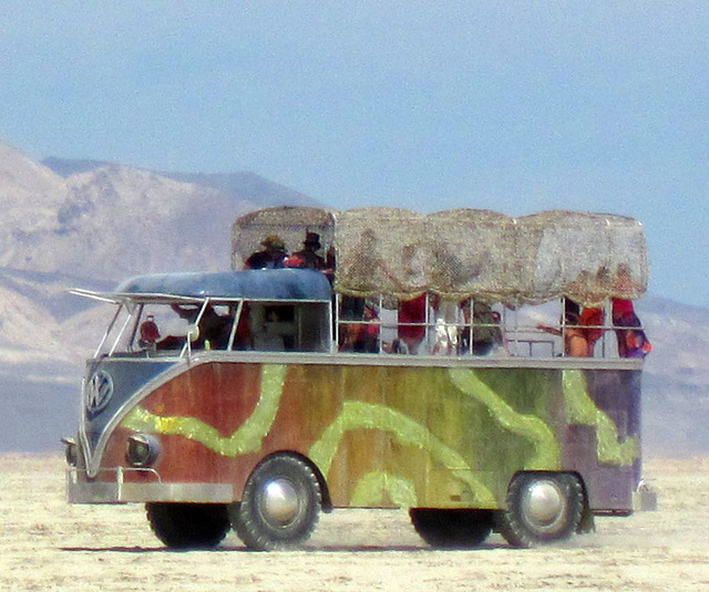 Giant Mutant VW Bus (0420A)