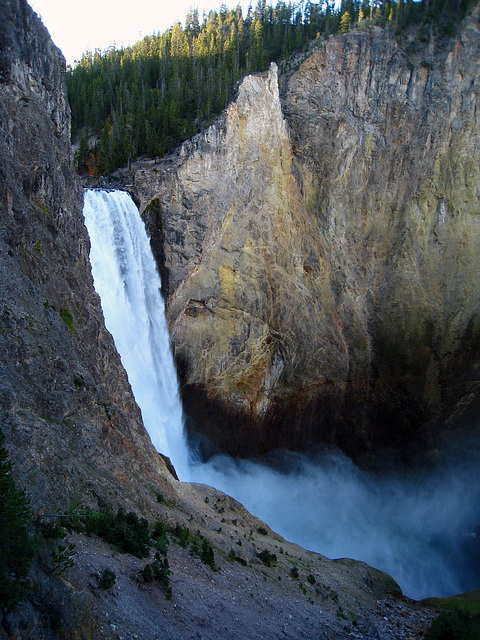Lower Falls On The Yellowstone River (4208)