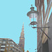 Lampadaire et clocher / Street lamp and church tower.  Copenhague / Copenhagen.  26 octobre 2008  - Ciel bleu photofiltré