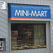 Scène de Mini-Mart /  Mini-Mart entrance.  Newport, Vermont   USA / États-Unis.  23 mai 2009