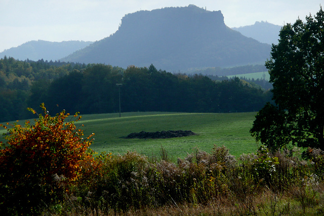Blick auf den Lilienstein - Oktober 2009