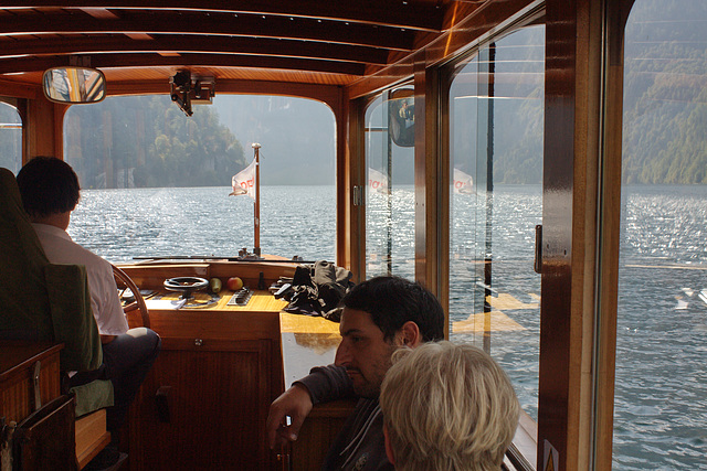 im Elektro Fahrgastschiff im Elektro Fahrgastschiff