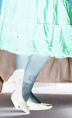 Elisa  /  Sexy long skirt and high heels / Jupe sexy et talons hauts. - With / Avec permission - Négatif.