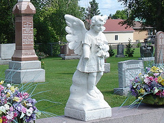 Ange funéraire  / Funeral angel - 12 juillet 2009- Ange à la main coupée
