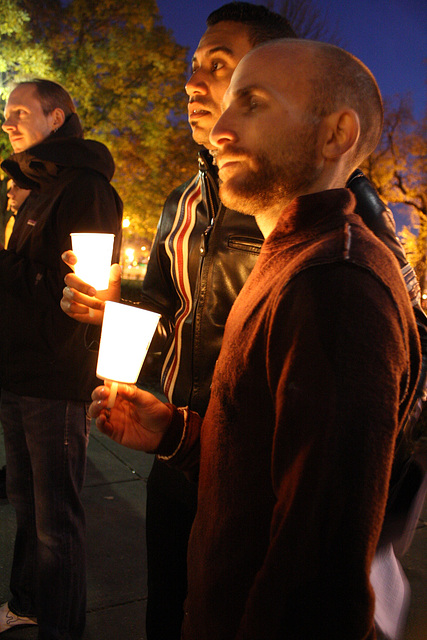 110.JorgeStevenLopez.Vigil.DupontCircle.WDC.22November2009