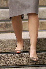 street shot: bandolino peep toe heels (F)