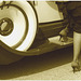 Luna photographe /   Rallye de voitures antiques et talons hauts  / Ancient cars rallye and high heels -With / Avec permission - Sepia