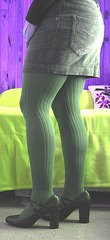 Mon amie Elisa avec / with permission - Essayage de jupe en talons hauts  /  Skirt fitting in high heels    - Version éclaircie. RVB