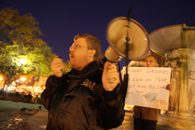 136.JorgeStevenLopez.Vigil.DupontCircle.WDC.22November2009