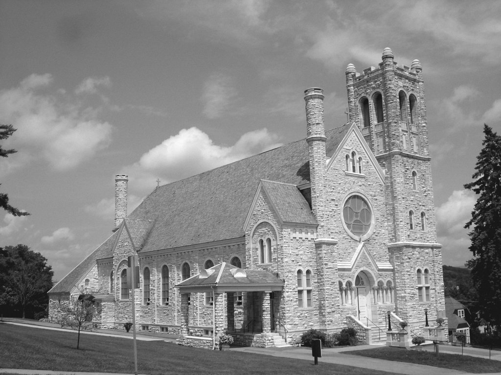 St-Mary's Assumption church. Middleburg. Vermont - USA /  25 juillet 2009-  N & B