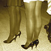 Jeunes Déesses danoises en talons hauts avec permission / Willing danish young Ladies in high heels with permission  - Copenhague.  25 octobre 2008 - Sepia