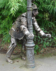 20060901 0676DSCw [D-DU] Skulptur, Blechener Kunst, Zoo Duisburg