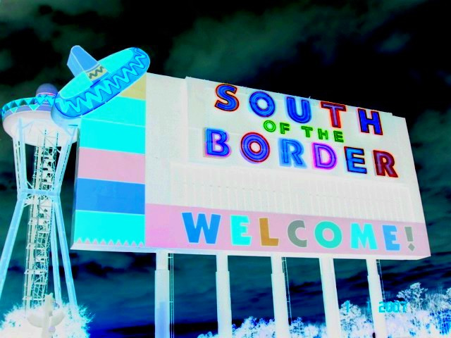 South of the Border / South- North Carolina frontier /  USA - Janvier 2007 - Négatif