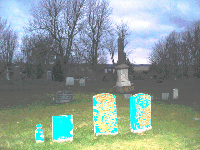 Cimetière catholique romain / Catholic roman cemetery - St-Jacques le majeur- Clarenceville- Noyan. Québec, Canada. 21-11-2009 - Version photofiltrée