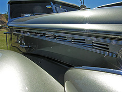 1940 Packard Custom Super 8 (8584)