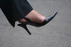 nine west sling back heels (F)