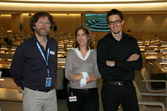 Stefano Keller (Universala Esperanto-Asocio), Eva Hammar (Fédération Suisse des Sourds), Micaël Prekel (interprète LSF)