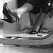 Mon amie chérie Krisontème avec permission - Nouveaux escarpins en cuir patent de 12 cm -  Dangle suprême.  - En noir et blanc.