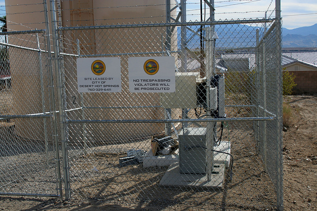 Low Desert View Water Tanks & Police Antenna (3720)