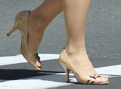 nina high heels walking